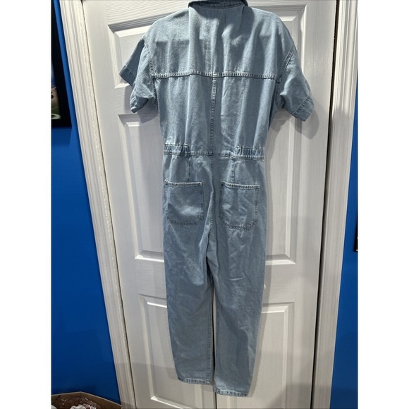 We The Free Women's Short-Sleeve Denim Coveralls Size S Light Wash Button-Front - Picture 7 of 8